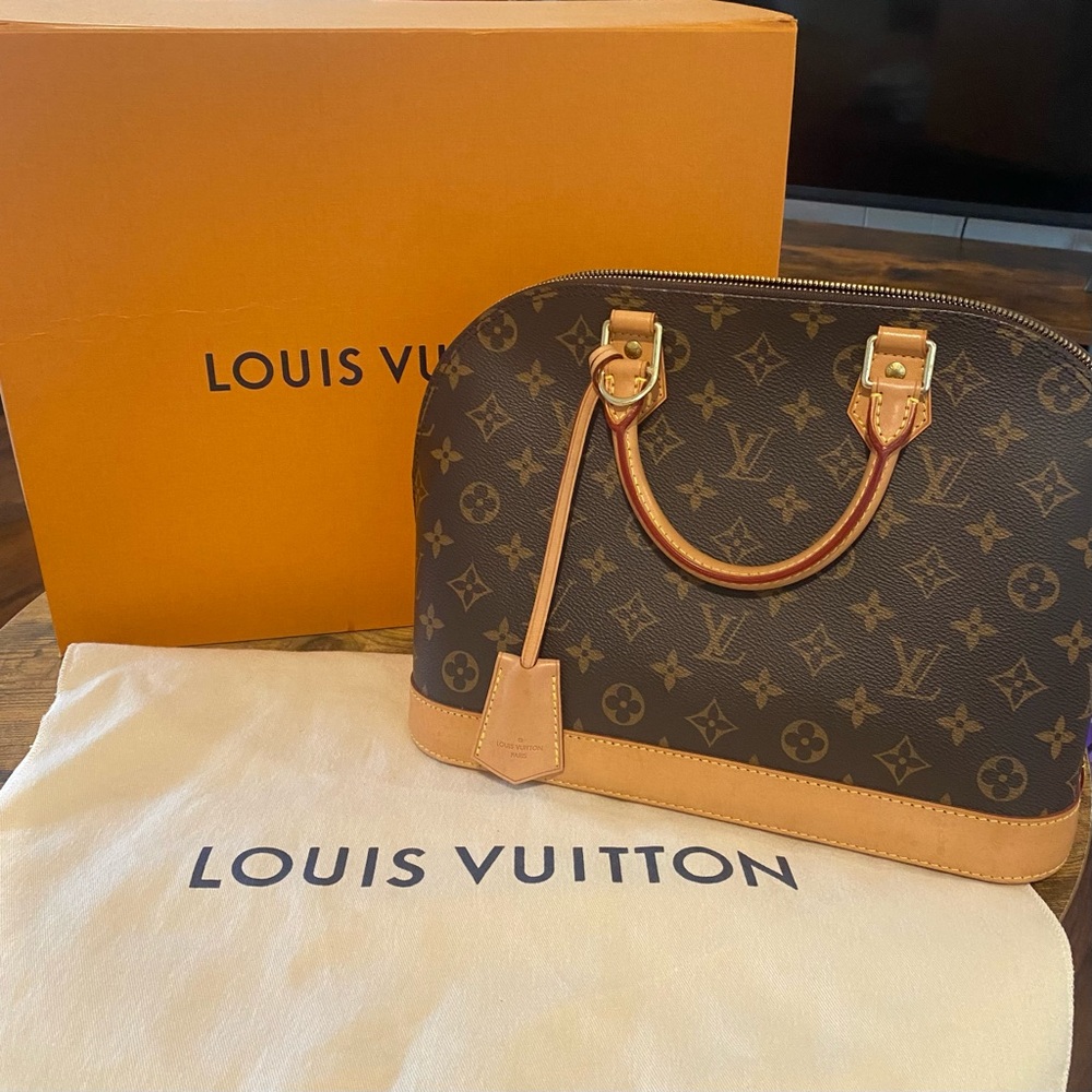 Louis Vuitton Alma PM